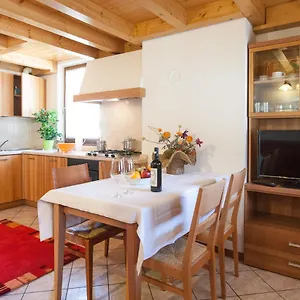  Apartment Casa Al Moro Italien